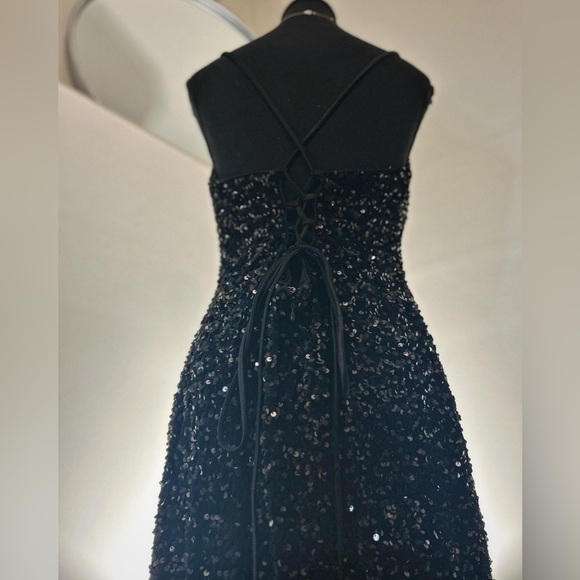 Sequin floor length gown - Picture 5 of 7